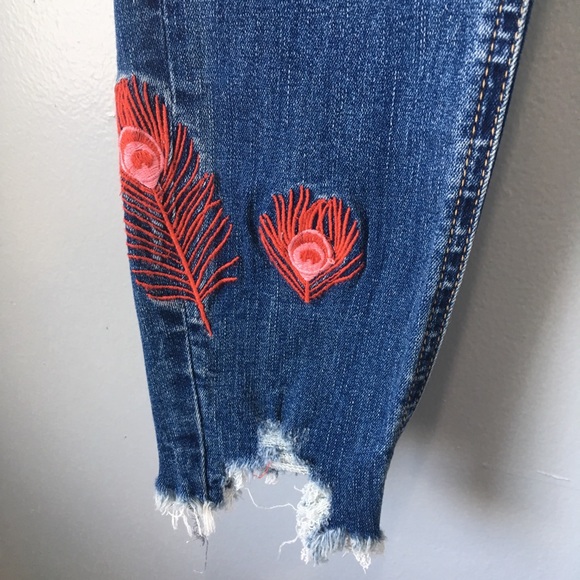 Peacock Feather Embroidered Ankle Crop Jeans Only - Picture 2 of 8